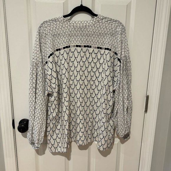 Eloquii White and Black Patterned Button Blouse - Size 18/20 - Picture 5 of 7